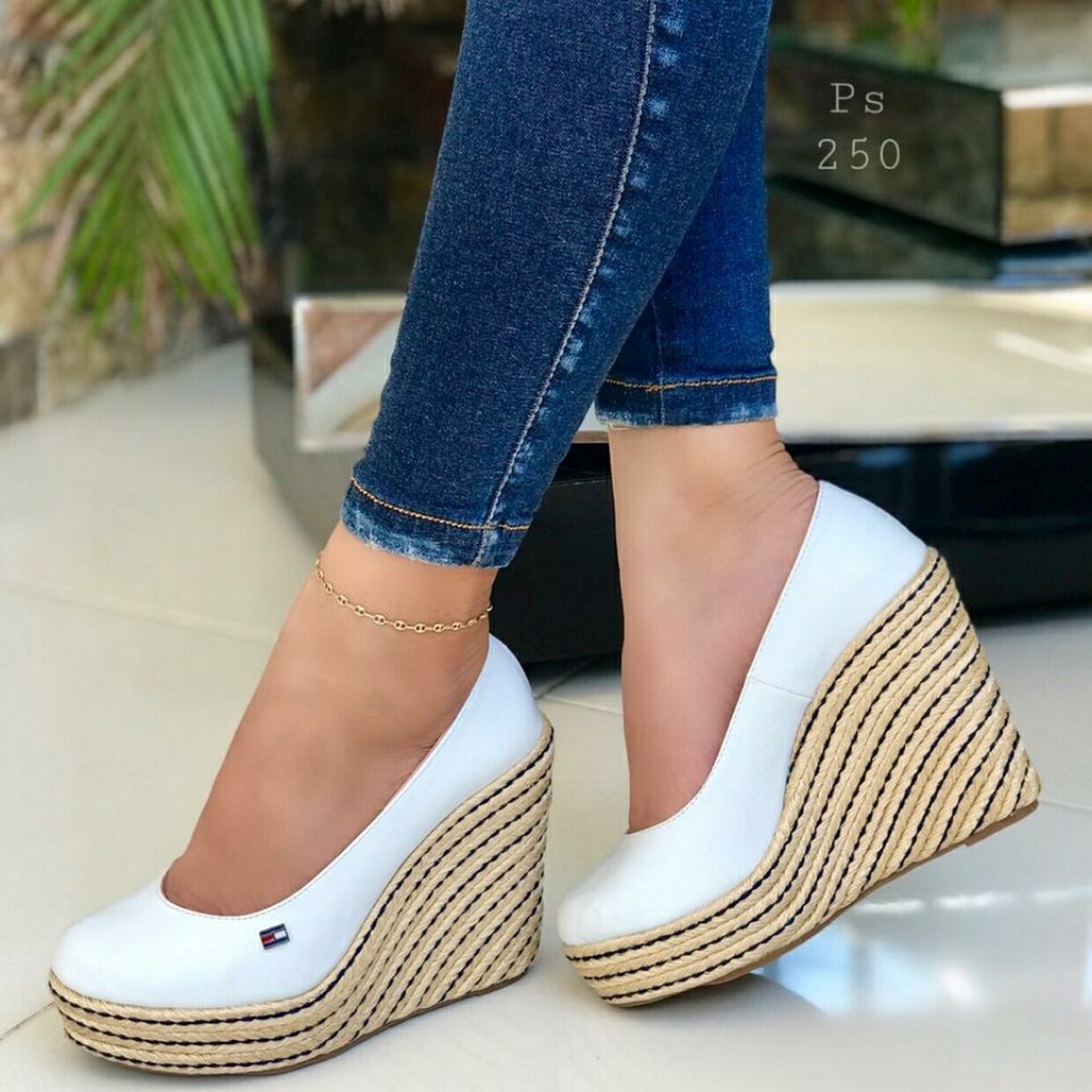 Women's platform - Picture 2 of 3